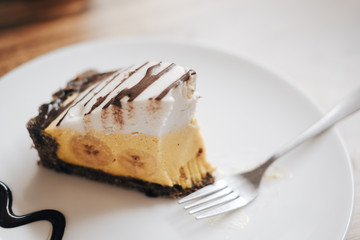 Raw vegan cake, banoffee pie