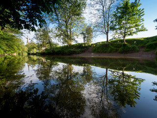 Fototapeta na wymiar UK, England, Monmouthshire, Monmouth River Monnow