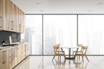 Panoramic kitchen with round table