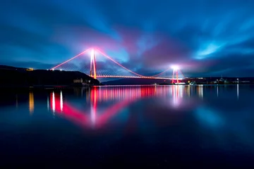 Yavuz-Sultan-Selim-Brücke mit Langzeitbelichtung nach Sonnenuntergang © murattellioglu