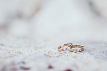 Alliances de mariage en or