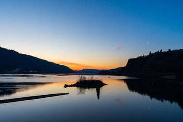Sunrise Over the Columbia River, Hood River,, Oregon