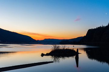 Sunrise Over the Columbia River, Hood River,, Oregon