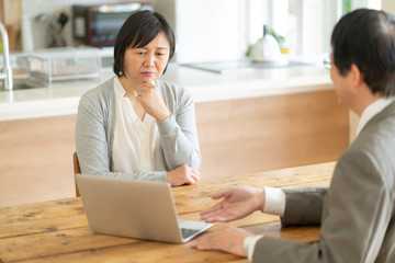 シニアミドル　営業