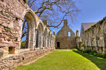 Fototapeta premium Ruinen des Abbaye Maritime de Beauport, Paimpol, Frankreich