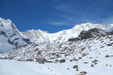 アンナプルナ内院ハイキングの雪山