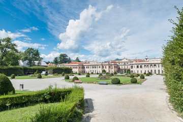 Obraz premium Typical and famous symmetrical Italian garden (giardino all'italiana) or formal garden (giardino formale), in the city center of Varese, Italy. Public gardens or Estensi gardens, mid 18th century