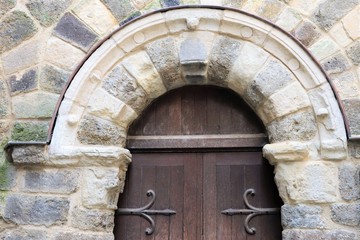 Ville Le Puy en Velay en Haute Loire - Auvergne - Porte de la Chapelle des Pénitents - 16 ème...
