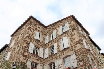 Ville Le Puy en Velay en Haute Loire - Auvergne - Facades d'immeubles typiques