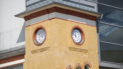 Uhr