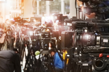 large number of press and media reporter in waiting for politicians event
