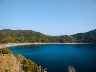 Fototapeta na wymiar エメラルドグリーンに輝く海　Country port nagasaki kamigoto