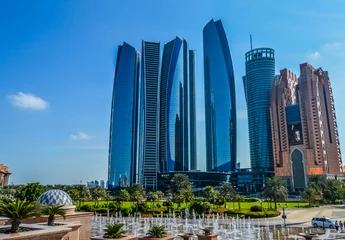 Gordijnen Etihad-torens, een reeks van vijf hoge gebouwen en hotel in Abu Dhabi Corniche, VAE © shams Faraz Amir
