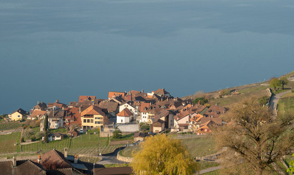 Chexbres-Village, Dorf in den Terrasses de Lavaux Weinanbaugebiet am Genfersee, UNESCO-Weltkulturerbe