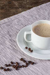 Kaffetasse auf Tisch