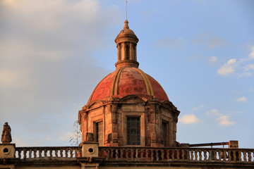Fototapeta na wymiar Templo de Santa María de Gracia, Guadalajara, Mx