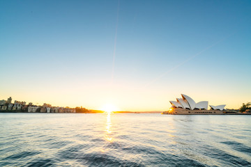 Naklejka premium Sydney Opera House at sunrise