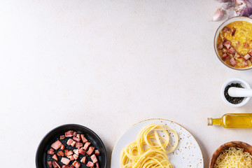 Fototapeta na wymiar Spaghetti pasta alla carbonara