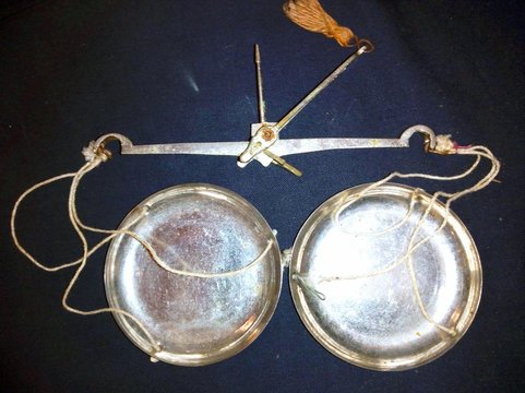small jewelery scale