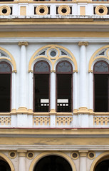 Obraz premium Grand Spanish Colonial windows Architecture Havana Cuba