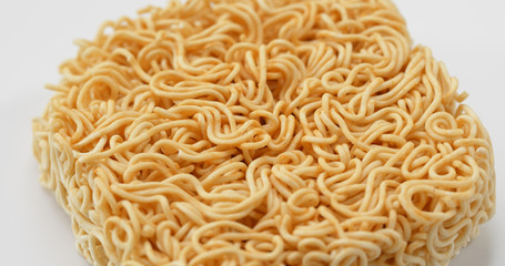 Dry instant noodles