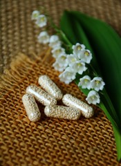 alternativmedizin mit maiglöckchen