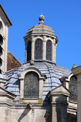 Fototapeta na wymiar Marines - Église Saint-Rémi