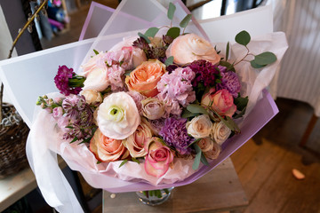 flower, flowers, wedding, bouquet, white, table, vase, decoration, green, rose, beautiful, floral, nature, yellow, plant, interior, beauty, red, home, celebration, love, pink, blossom, roses, anemone,