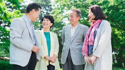 シニア　同窓会