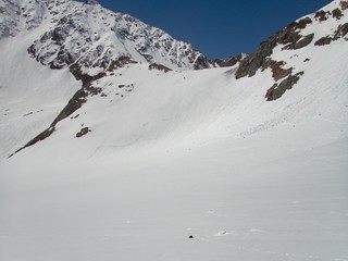 beautiful skitouring spring season in otztal alps