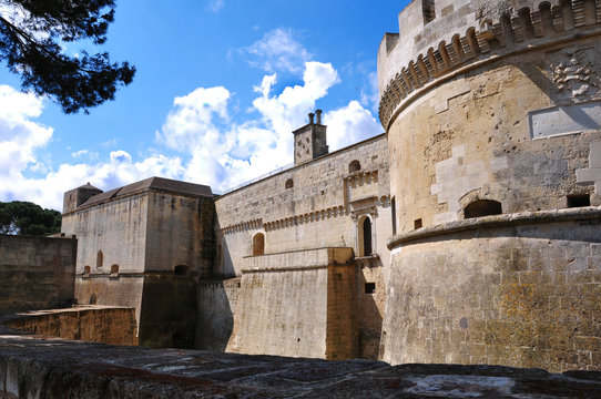 Acaya - Veduta particolare del castello