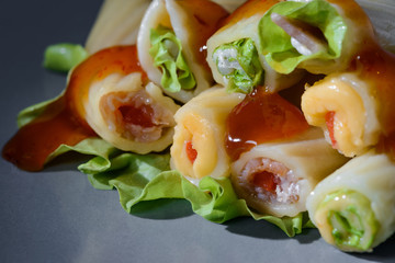 macaroni with greens, bacon and cheese