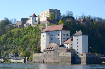 Fototapeta na wymiar The castles Veste Oberhaus and Veste Niederhaus in Passau, Germany