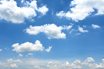 Naklejka na ściany i meble White clouds and beautiful sky In the summer holidays