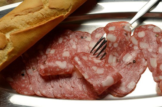 سالامی სალიამი サラミ 615_0198 Salame 살라미 Spianata 莎樂美腸 Salama romana Salami Salam Bread Pane Pan Brot &Psi;&omega;&mu;ί Br&oslash;d לחם Baguette בגט フランスパン