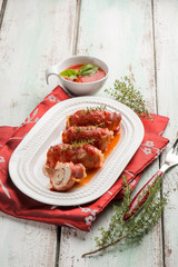rolled up with ham  tomato sauce and thymus
