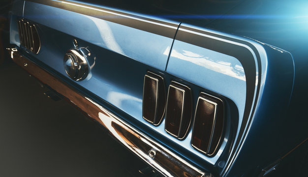 Classic Car - Oldtimer (blau) Heckansicht mit Scheinwerfer