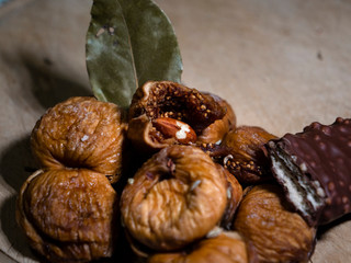 dried figs with kernels on kitchen table
