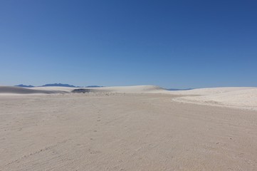 View of the White Sands National Monument with its gypsum sand dunes in the northern Chihuahuan Desert in New Mexico, United States