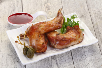 Roasted rabbit legs