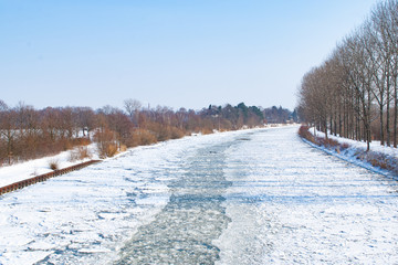 Winter Kanal