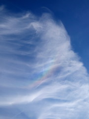 Fototapeta na wymiar Wolken- Regenbogen 3