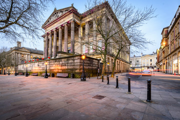 The Harris museum and art gallery is located in the town centre of Preston , Lancashire.