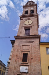 Fototapeta na wymiar Tower of St. Paul with the statue of the wars, Parma, Italy
