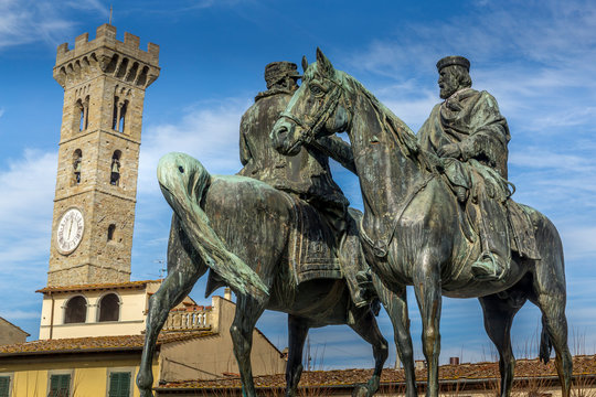 Garibaldi meet Vittorio Emanuele, landmark in Mino square, Fiesole
