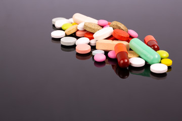 Pharmaceutical industry drugs pills vitamins