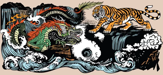 Grüner chinesischer ostasiatischer Drache gegen Tiger in der Landschaft mit Wasserfall und Wasserwellen. Vektorgrafik im grafischen Stil inklusive Yin-Yang-Symbol © insima
