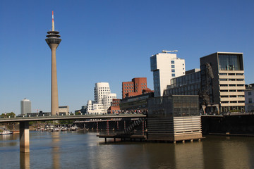 Fototapeta na wymiar Düsseldorf; Im Medienhafen