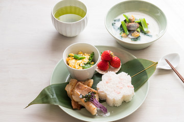 赤魚と炒り卵サラダの和風ランチ