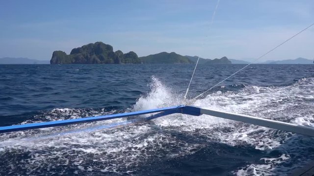 Philippine Boat Making Waves In The Sea.